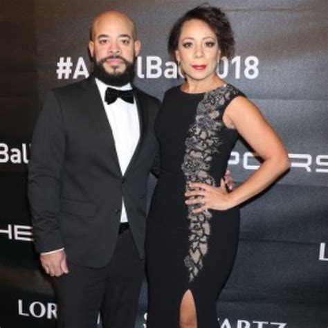 selenis leyva spouse|Selenis Leyva Bio, Age, Husband, Partner, Taina, Net Worth, SWU